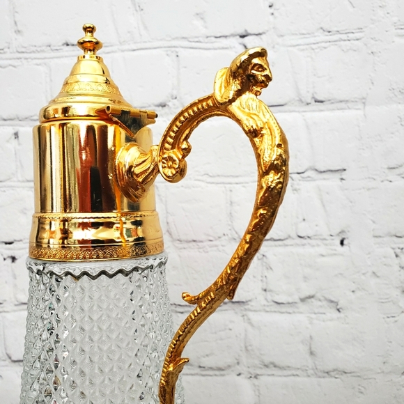 Vintage Italian Crystal Carafe / Decanter with Gold Metal Spout.. - Picture 3 of 9